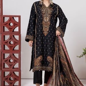 Khaadi 3 Piece Embroidered Dull Raw Silk Suit